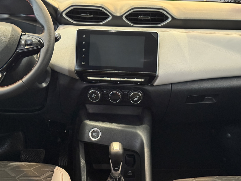 Nissan Magnite  5 pts. Exclusive, 1.0T, TM5, piel, RA-16 2025